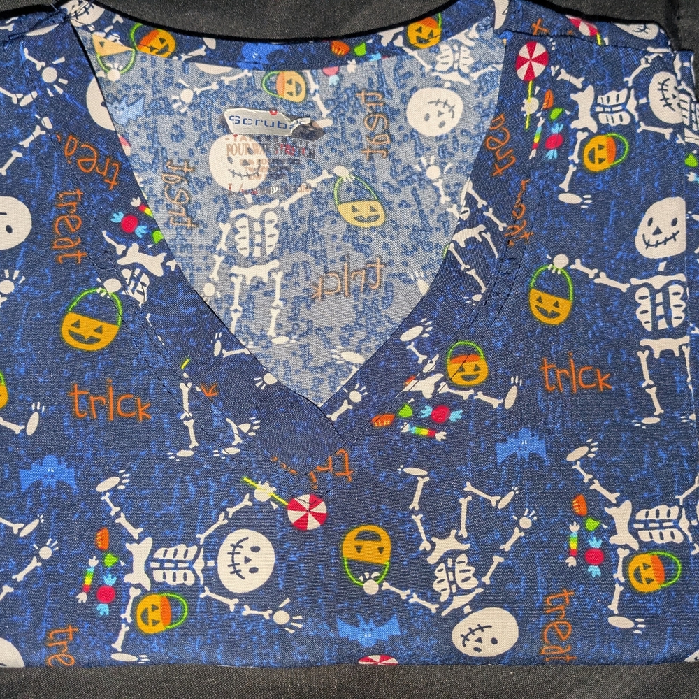 Smart Scrubs Women's Halloween Muscle Tee - Blue